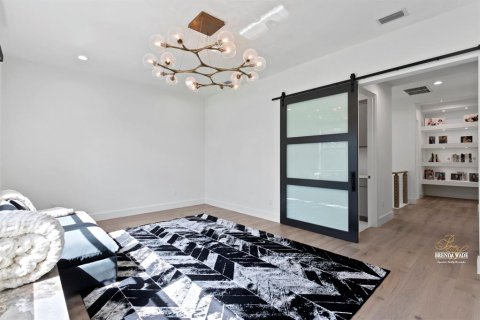 Casa en venta en Tampa, Florida, 5 dormitorios, 447.79 m2 № 1839074 - foto 28