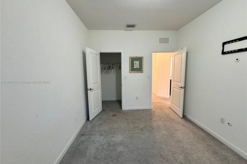Townhouse in Homestead, Florida 4 bedrooms, 156.08 sq.m. № 1956993 - photo 21