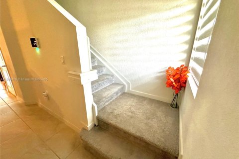 Townhouse in Homestead, Florida 4 bedrooms, 156.08 sq.m. № 1956993 - photo 7