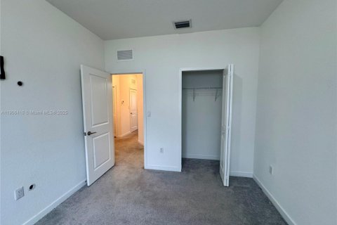 Townhouse in Homestead, Florida 4 bedrooms, 156.08 sq.m. № 1956993 - photo 23