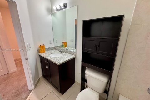 Townhouse in Homestead, Florida 4 bedrooms, 156.08 sq.m. № 1956993 - photo 26