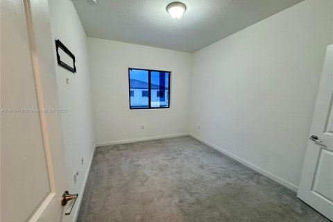 Townhouse in Homestead, Florida 4 bedrooms, 156.08 sq.m. № 1956993 - photo 20