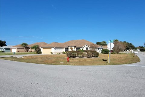 Villa ou maison à vendre à Ocala, Floride: 3 chambres, 199.93 m2 № 2436802 - photo 2