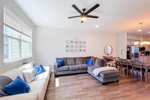 Townhouse in Orlando, Florida 3 bedrooms, 167.04 sq.m. № 2221320 - photo 30