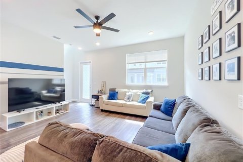 Townhouse in Orlando, Florida 3 bedrooms, 167.04 sq.m. № 2221320 - photo 21