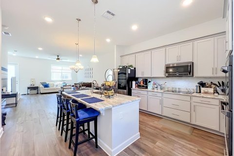 Townhouse in Orlando, Florida 3 bedrooms, 167.04 sq.m. № 2221320 - photo 27