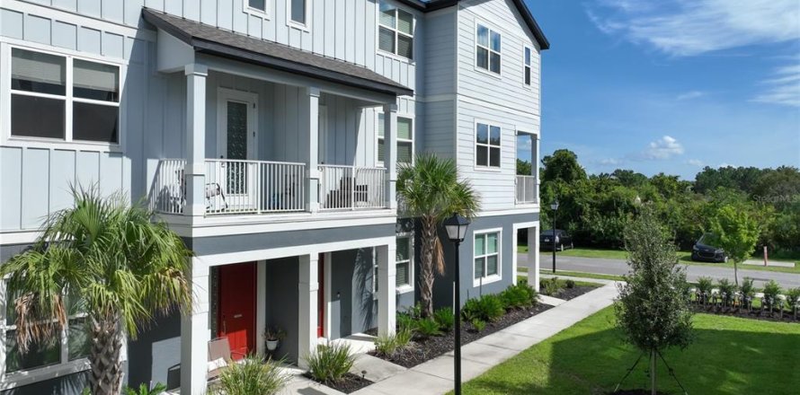 Townhouse in Orlando, Florida 3 bedrooms, 167.04 sq.m. № 2221320