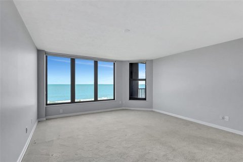 Condo in Hutchinson Island South, Florida, 3 bedrooms  № 1614467 - photo 26