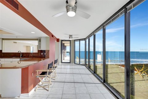 Condo in Hutchinson Island South, Florida, 3 bedrooms  № 1614467 - photo 12