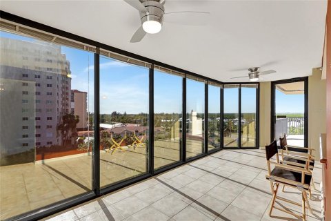 Condo in Hutchinson Island South, Florida, 3 bedrooms  № 1614467 - photo 16