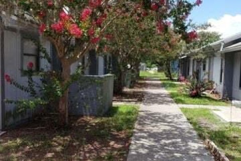Copropriété à louer à Jacksonville, Floride: 2 chambres, 86.03 m2 № 801608 - photo 1