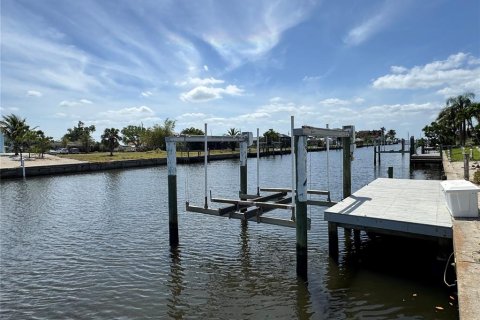Casa en venta en Port Charlotte, Florida, 3 dormitorios, 136.38 m2 № 1648355 - foto 7