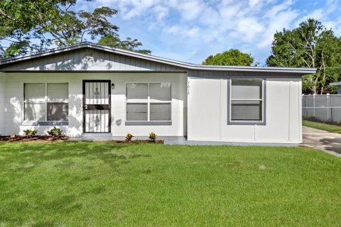 Casa en venta en Orlando, Florida, 3 dormitorios, 125.42 m2 № 1801361 - foto 2