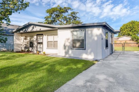 Casa en venta en Orlando, Florida, 3 dormitorios, 125.42 m2 № 1801361 - foto 4