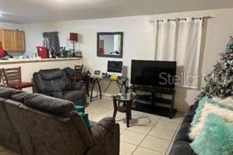 House in Eustis, Florida 2 bedrooms, 85.47 sq.m. № 1247114 - photo 4