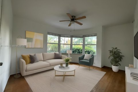 Condo in Miami Beach, Florida, 1 bedroom  № 1988535 - photo 5