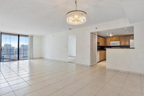 Condo in Sunny Isles Beach, Florida, 3 bedrooms  № 1804581 - photo 6