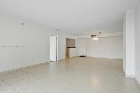 Condo in Sunny Isles Beach, Florida, 3 bedrooms  № 1804581 - photo 7