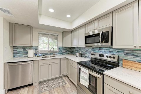 Copropriété à vendre à Sarasota, Floride: 2 chambres, 84.54 m2 № 2314604 - photo 12