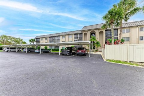 Copropriété à vendre à Sarasota, Floride: 2 chambres, 84.54 m2 № 2314604 - photo 6