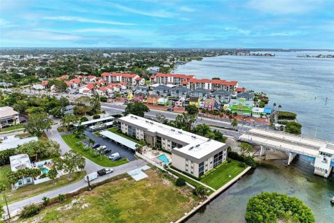 Copropriété à vendre à Sarasota, Floride: 2 chambres, 84.54 m2 № 2314604 - photo 2