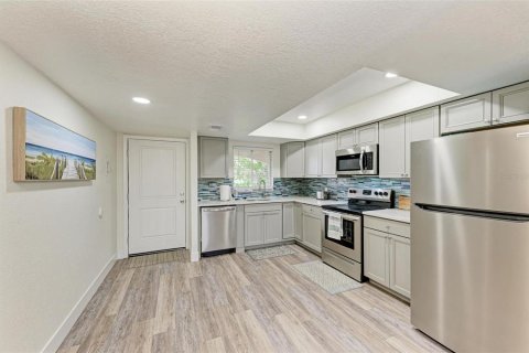 Copropriété à vendre à Sarasota, Floride: 2 chambres, 84.54 m2 № 2314604 - photo 11