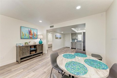 Copropriété à vendre à Sarasota, Floride: 2 chambres, 84.54 m2 № 2314604 - photo 17