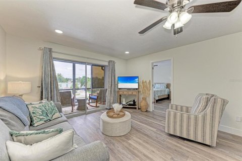 Copropriété à vendre à Sarasota, Floride: 2 chambres, 84.54 m2 № 2314604 - photo 18
