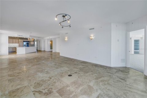 Condo in Clearwater, Florida, 5 bedrooms  № 1554175 - photo 18