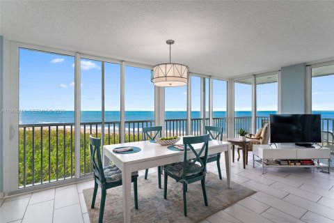 Condominio en alquiler en Hutchinson Island South, Florida, 2 dormitorios, 111.48 m2 № 2045505 - foto 8