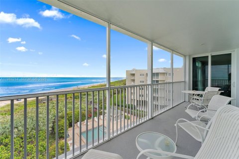 Condominio en alquiler en Hutchinson Island South, Florida, 2 dormitorios, 111.48 m2 № 2045505 - foto 3