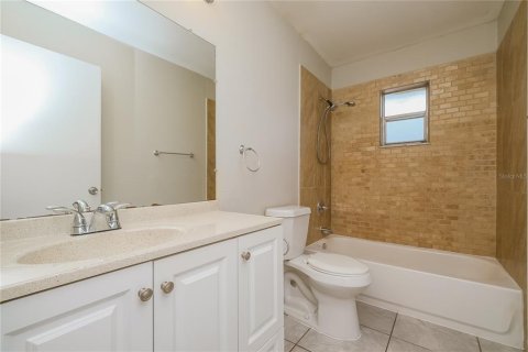Купить виллу или дом в Тарпон-Спрингс, Флорида 7 комнат, 130.71м2, № 2092555 - фото 16