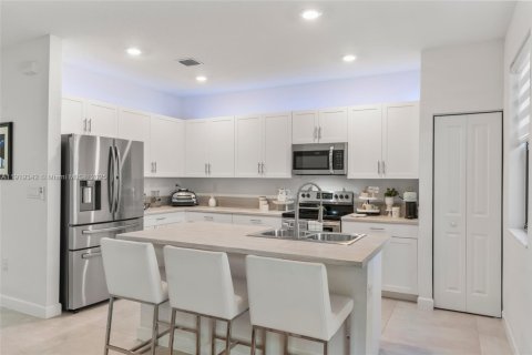 Adosado en alquiler en Homestead, Florida, 3 dormitorios, 169.08 m2 № 1975015 - foto 11