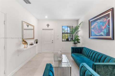 Adosado en alquiler en Homestead, Florida, 3 dormitorios, 169.08 m2 № 1975015 - foto 7