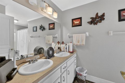 House in Ocala, Florida 3 bedrooms, 229.47 sq.m. № 2093756 - photo 26