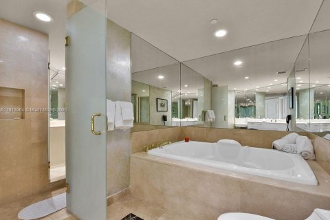 Condominio en venta en Aventura, Florida, 2 dormitorios, 222.97 m2 № 2040181 - foto 25