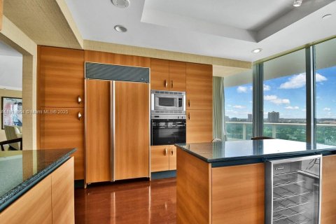 Condominio en venta en Aventura, Florida, 2 dormitorios, 222.97 m2 № 2040181 - foto 15