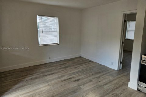 Villa ou maison à louer à Dania Beach, Floride: 1 chambre, 85.84 m2 № 1967214 - photo 11