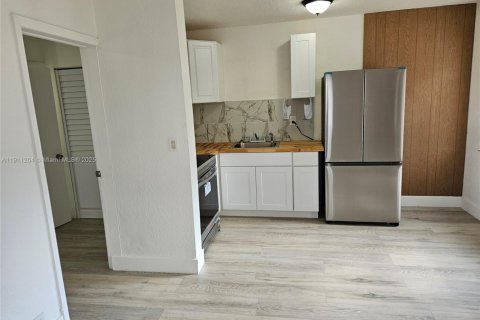 Villa ou maison à louer à Dania Beach, Floride: 1 chambre, 85.84 m2 № 1967214 - photo 5