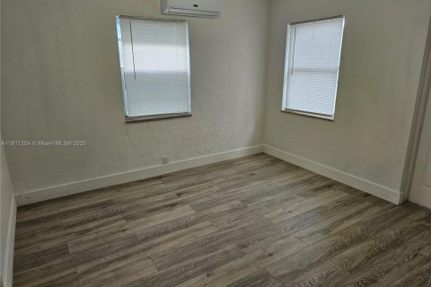 Villa ou maison à louer à Dania Beach, Floride: 1 chambre, 85.84 m2 № 1967214 - photo 14