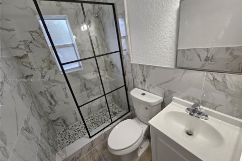 Villa ou maison à louer à Dania Beach, Floride: 1 chambre, 85.84 m2 № 1967214 - photo 8