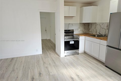 Villa ou maison à louer à Dania Beach, Floride: 1 chambre, 85.84 m2 № 1967214 - photo 3