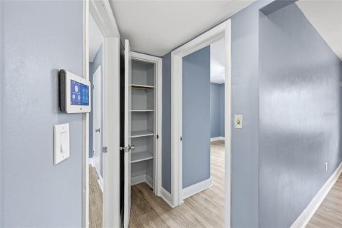 Villa ou maison à vendre à Tampa, Floride: 2 chambres, 93.37 m2 № 2426997 - photo 21