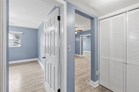 Villa ou maison à vendre à Tampa, Floride: 2 chambres, 93.37 m2 № 2426997 - photo 19
