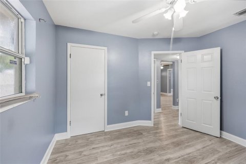 Villa ou maison à vendre à Tampa, Floride: 2 chambres, 93.37 m2 № 2426997 - photo 22
