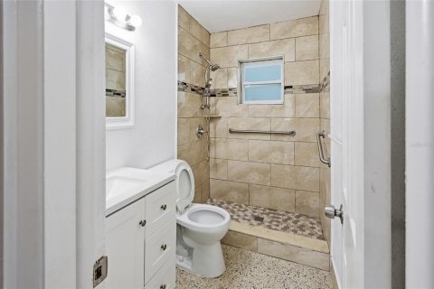 Villa ou maison à vendre à Tampa, Floride: 2 chambres, 93.37 m2 № 2426997 - photo 24