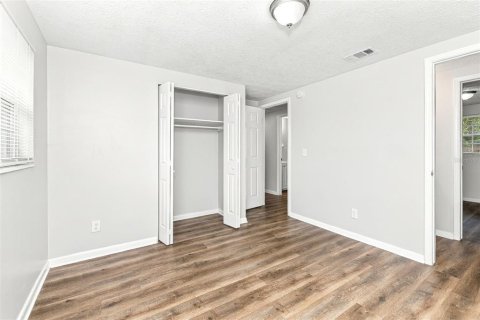Villa ou maison à louer à Orange Park, Floride: 3 chambres, 88.63 m2 № 2418924 - photo 9