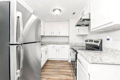 Villa ou maison à louer à Orange Park, Floride: 3 chambres, 88.63 m2 № 2418924 - photo 6