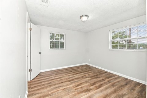 Villa ou maison à louer à Orange Park, Floride: 3 chambres, 88.63 m2 № 2418924 - photo 10