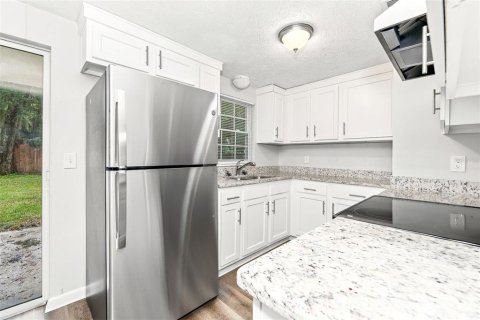 Villa ou maison à louer à Orange Park, Floride: 3 chambres, 88.63 m2 № 2418924 - photo 7